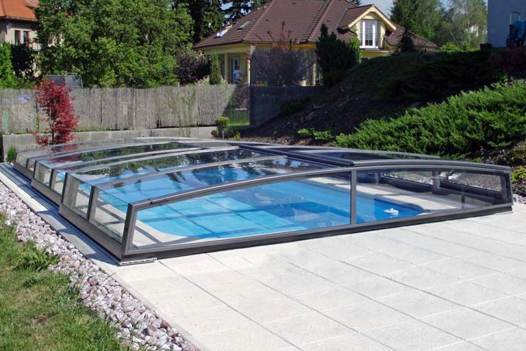 Alukov Poolueberdachungen Corona