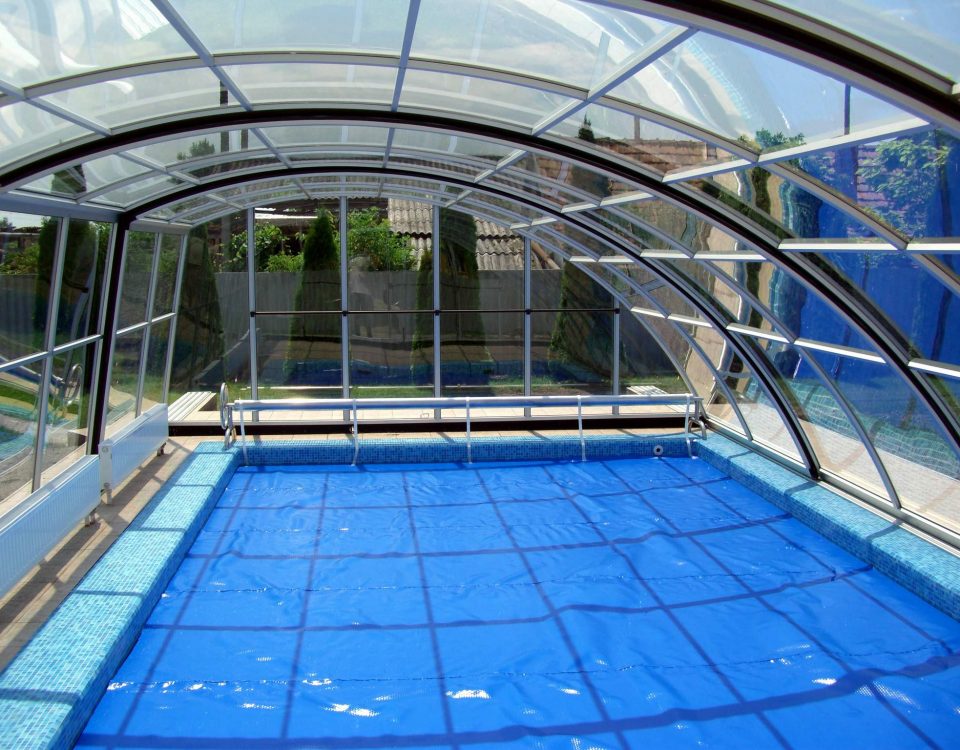 Ravena 5 1 poolüberdachung