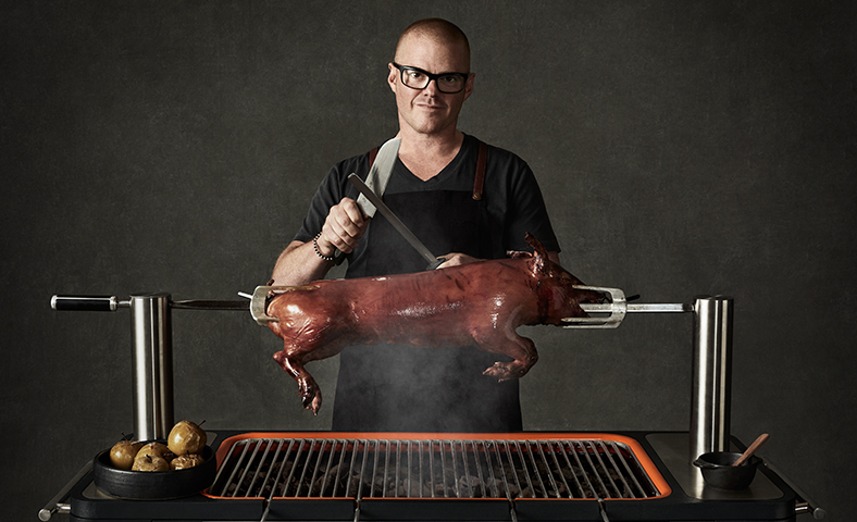 everdure-grill-spanferkel-aquasaar everdure-grill-spanferkel-aquasaar