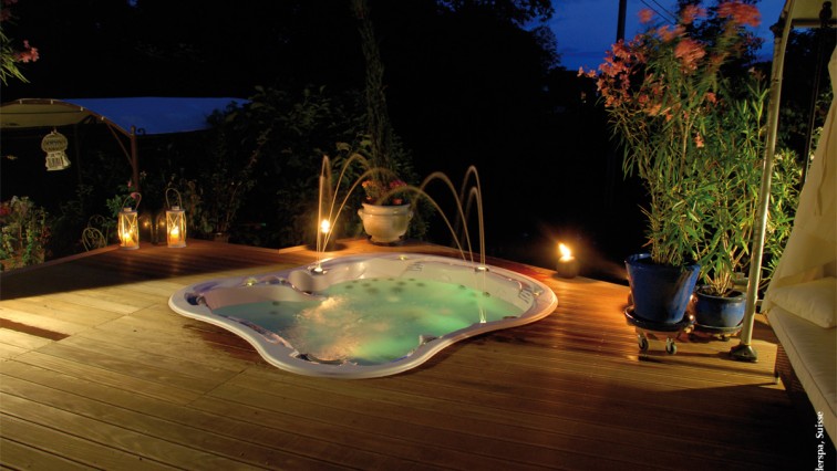 Amore Bay 756x426 Amore Bay 756x426